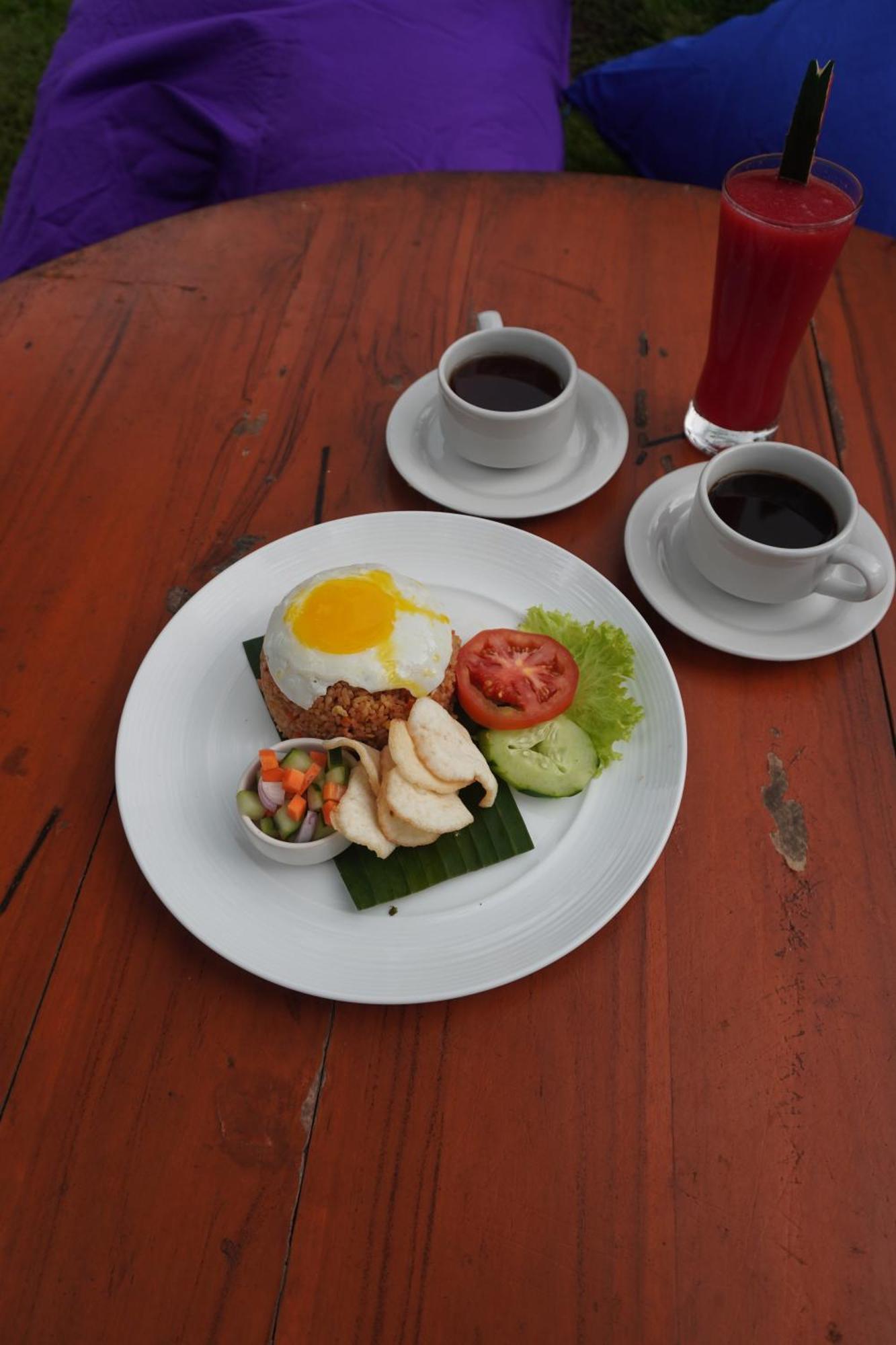Bali Made Escape Hotel Gianyar  Exterior photo